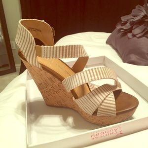 Summer Wedge- Gradient Stripe Natural